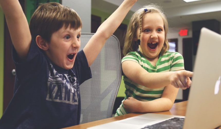 Atención al cliente y comunicación eficiente en despachos de abogados